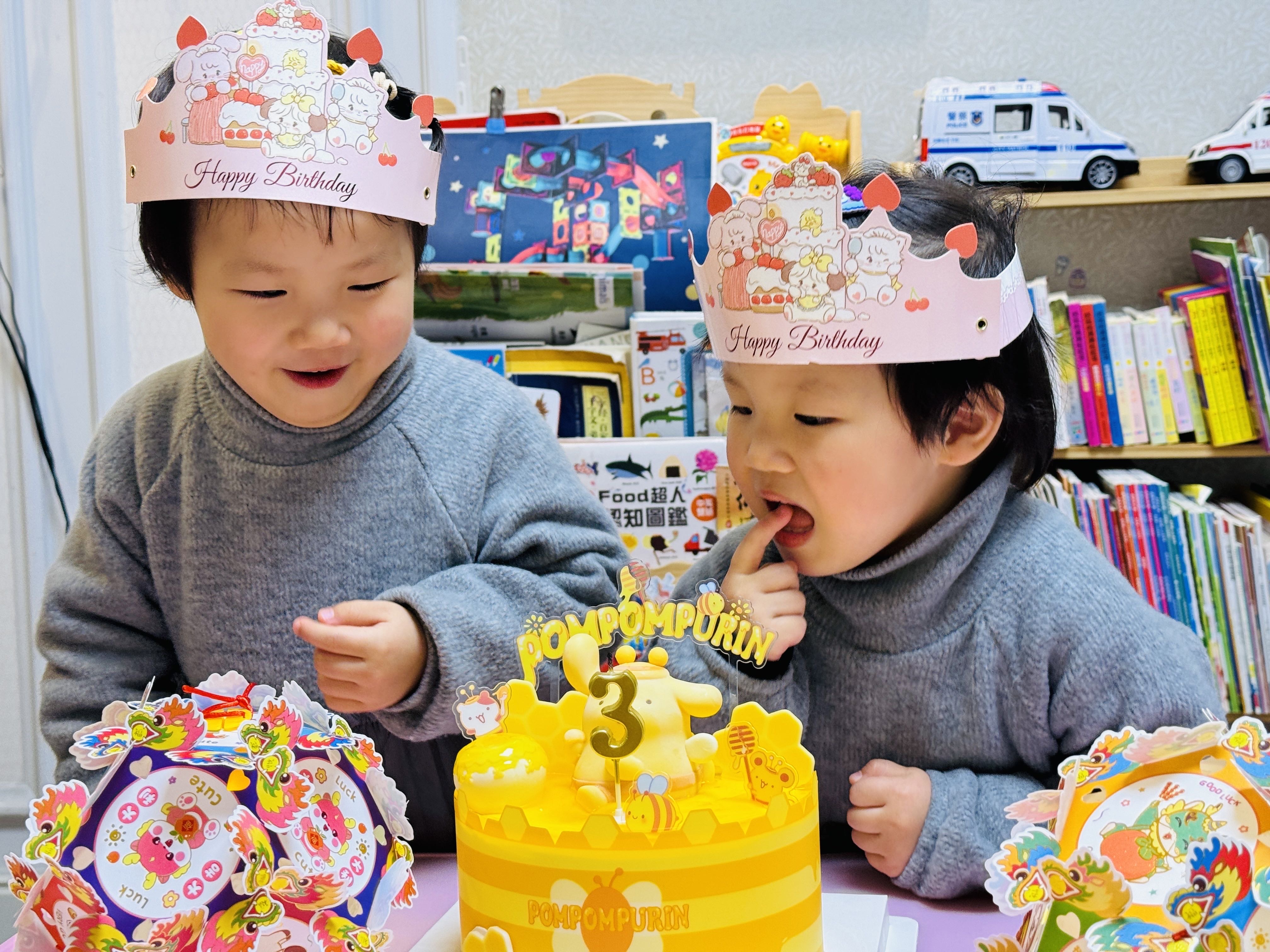 尝尝蛋糕口味